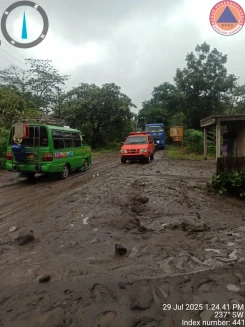 Banjir Lahar Dingin Lewotobi Laki-Laki Tutup Akses Jalan Trans Flores
